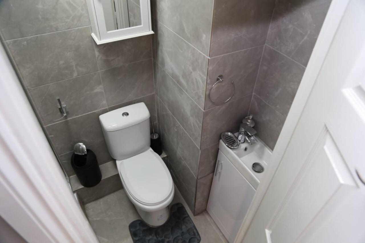 A A Guest Rooms Woolwich London Luaran gambar
